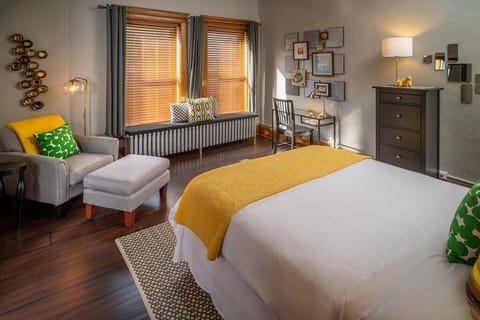 Queen bed with new, high-quality hybrid mattress.