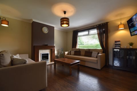 Traditional Villa, Multiple Beds, Accessible, Garden View | 3 bedrooms, Egyptian cotton sheets, premium bedding