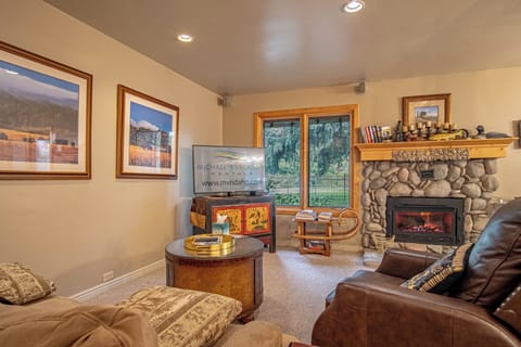 Living Room with Gas Fireplace