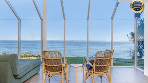  Amazing beach at your doorstep, Easy access to an amazing surf beach for surfing,  Amazing views