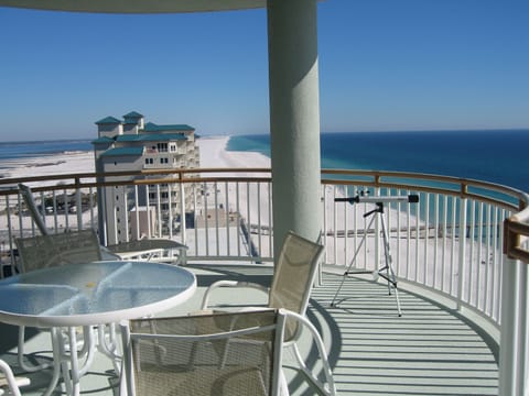 Magnificent 17th Floor Penthouse Balcony View