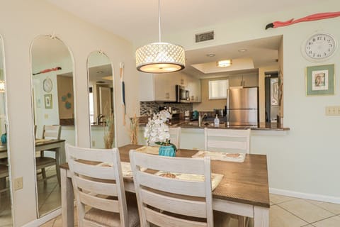 St. Augustine Beach Rentals Dining Room