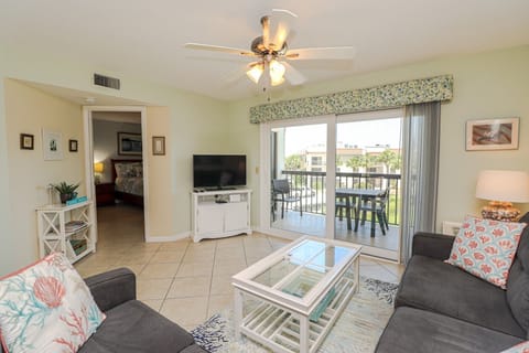 St. Augustine Beach Rentals Living Room