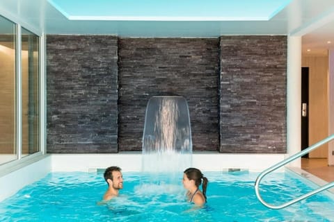 Couples treatment rooms, Turkish bath, body treatments, hydrotherapy