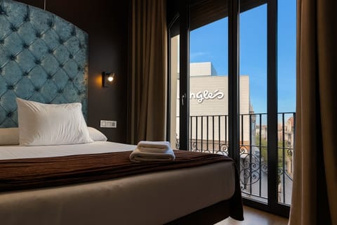 In-room safe, free WiFi