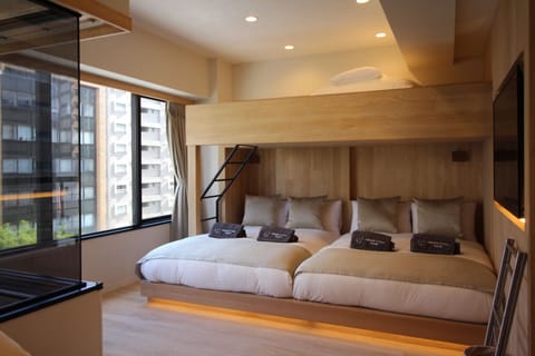 Desk, blackout drapes, free WiFi, bed sheets