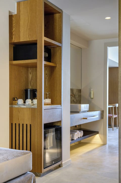 In-room safe, desk, free cribs/infant beds, free WiFi