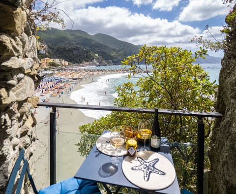Apartment, 2 Bedrooms, 2 Bathrooms | Terrace/patio