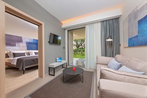 Premium Garden Suite with terrace park side | View from room