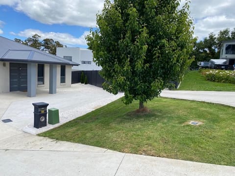 Extra parking onsite at the front of the house. 