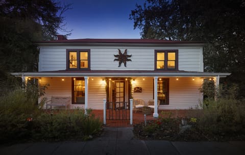 Casa La Paloma is just steps from the Sonoma Plaza