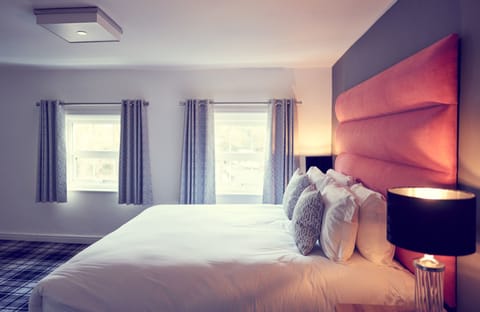 Deluxe Double Room | Premium bedding, desk, WiFi (free), bed sheets