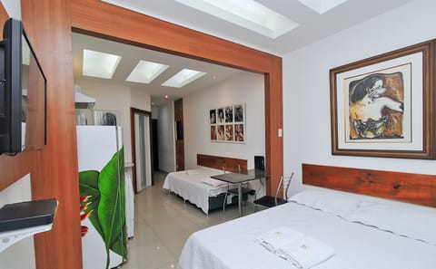 Studio, Multiple Beds, Non Smoking | Iron/ironing board, free WiFi, bed sheets