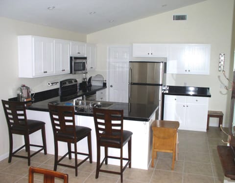 fully equipped kitchen