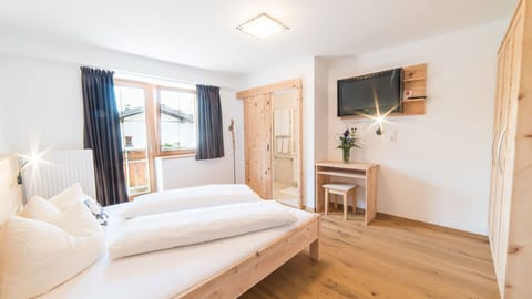 In-room safe, cribs/infant beds, free WiFi, bed sheets