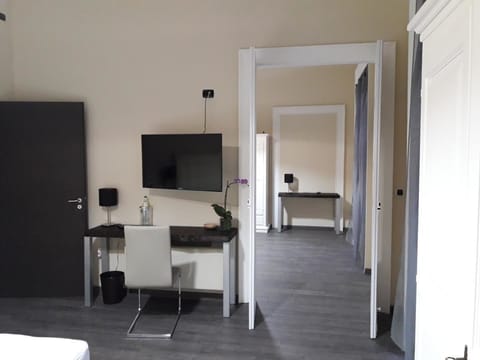 Family Room | Room amenity