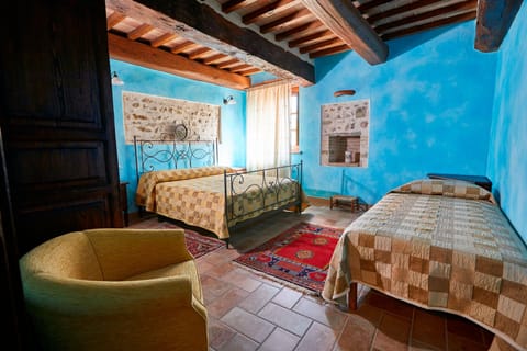 Deluxe Apartment (Acquamarina) | Individually furnished, free WiFi, bed sheets