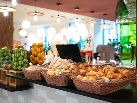 Daily buffet breakfast (EUR 14.50 per person)