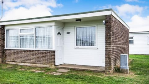 California Sands, semi-detached chalet.