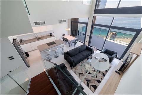 Duplex, Sea View | Living area | 43-inch Smart TV with digital channels, TV