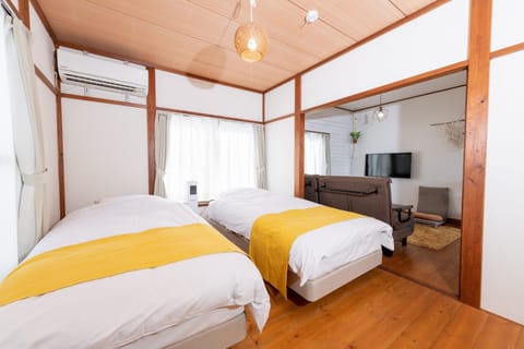 Basic Apartment | 2 bedrooms, free WiFi, bed sheets