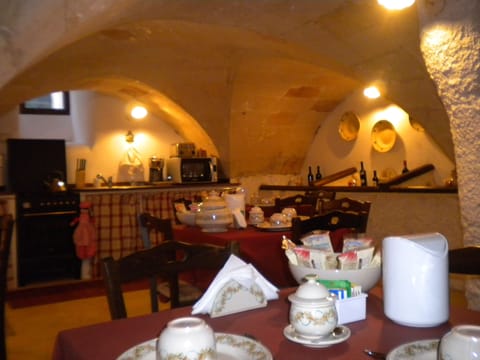 Free daily full breakfast