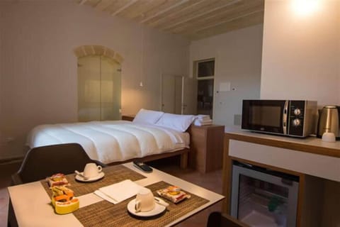 Comfort Triple Room | Blackout drapes, soundproofing, free WiFi, bed sheets