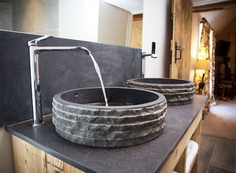 The Aviary | Bathroom | Free toiletries, hair dryer, bathrobes, slippers