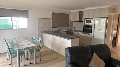 Kitchen dining
