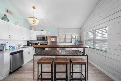 From casual meals to culinary masterpieces, our kitchen is your canvas