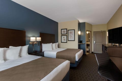 Pillowtop beds, desk, laptop workspace, blackout drapes