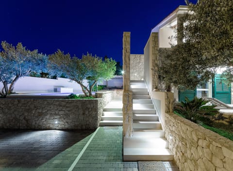 Villa Demer // Villa at night