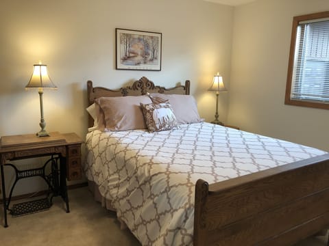 Antique queen bedroom on main floor.