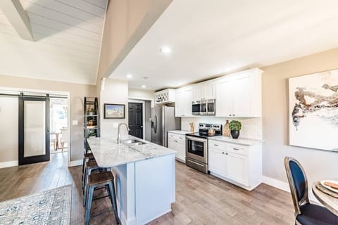 Bar seating at the peninsula
