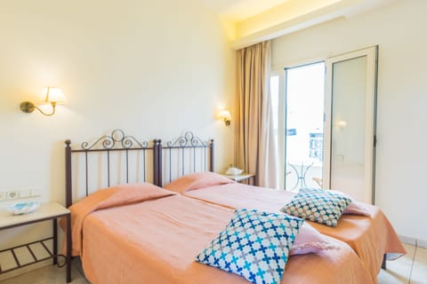 Superior Studio | Desk, iron/ironing board, free cribs/infant beds, bed sheets