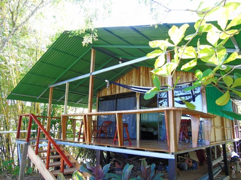 Bungalow with Grden and Ocean view