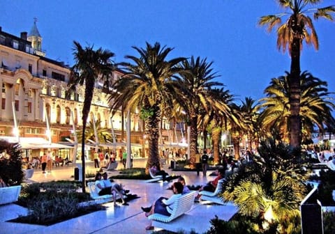 Promenade  "Riva" 
1.3 km away 
