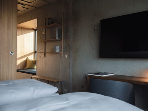 Signature Studio | Hypo-allergenic bedding, down comforters, in-room safe