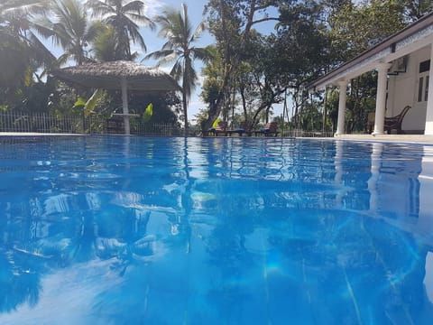 Large private pool with toddler area