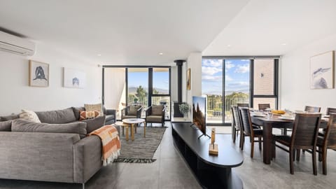 Living & Dining