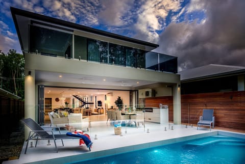 Fantastic outdoor entertaining overlooking the pool.