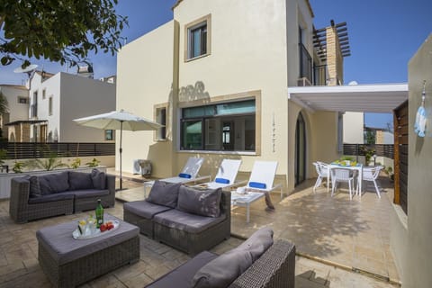 3 Bedroom Villa in the Absolute Heart of Protaras