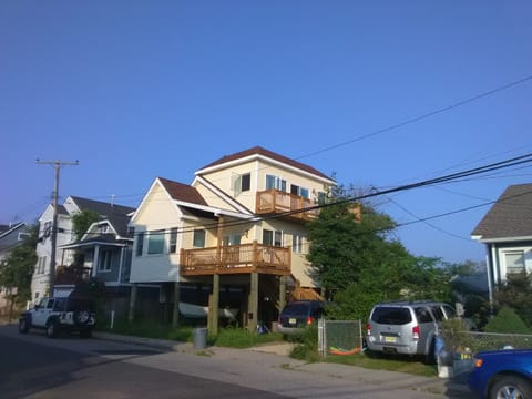 Coastal Home With A 360 Degree View Rooftop Deck