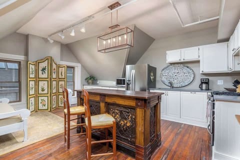 3rd floor kitchen