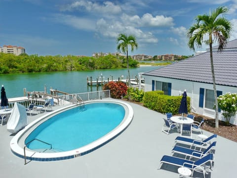 Gorgeous water views-pool off back patio. Dolphins, Manatees, Wildlife, Fishing!