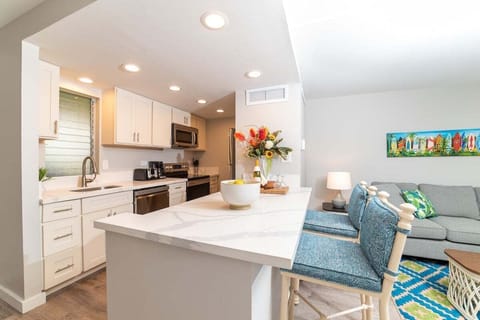 Fully equipped kitchen with stainless steel appliances for your convenience