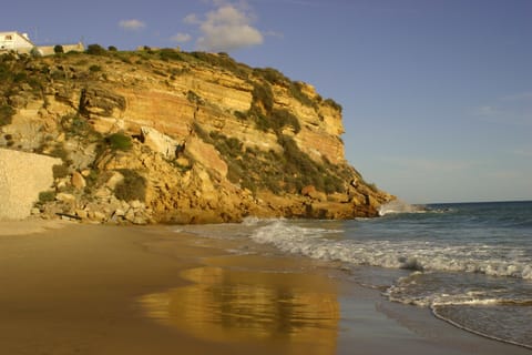 3 mins walk from Penthouse to Beach