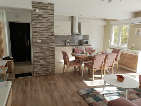 Apartment | In-room dining