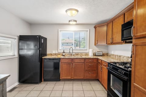 Fully Stocked Kitchen
