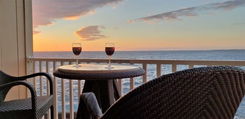 No! It is not a painting......Amazing ocean views & beautiful sunsets to share